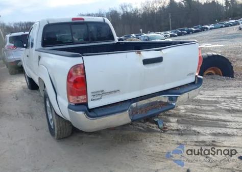 2006 Toyota Tacoma from USA, damaged, VIN 5TEUX42N76Z176596